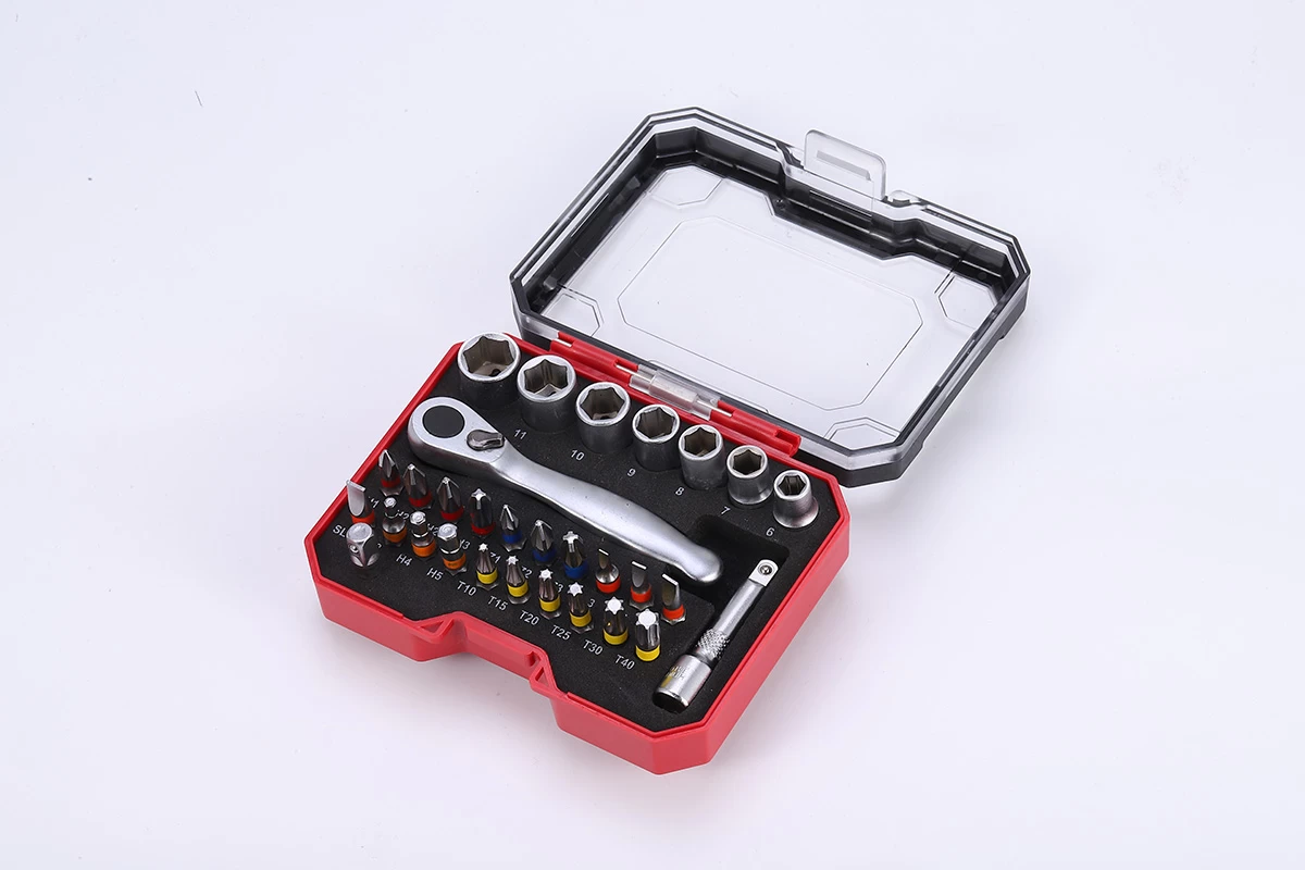 Set di 30 punte per cricchetto e cacciavite
