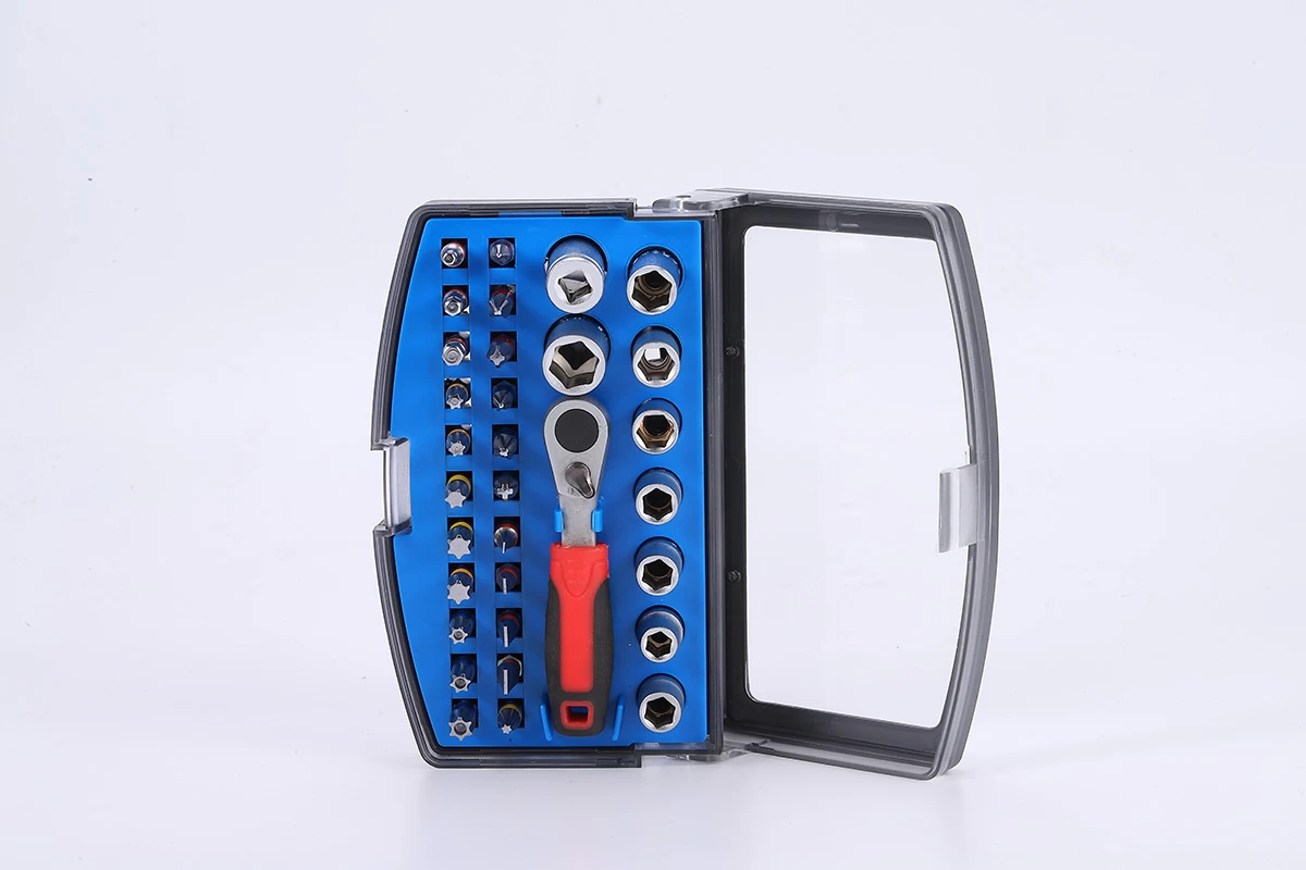 Set di 32 bussole e punte a cricchetto